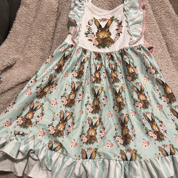 B 7  Hunny Bee Kids Easter Dress - Picture 1 of 3